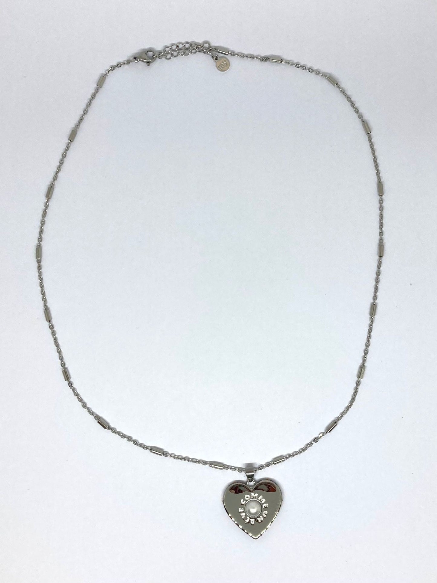 Collier en acier inoxydable argenté avec pendentif Coeur