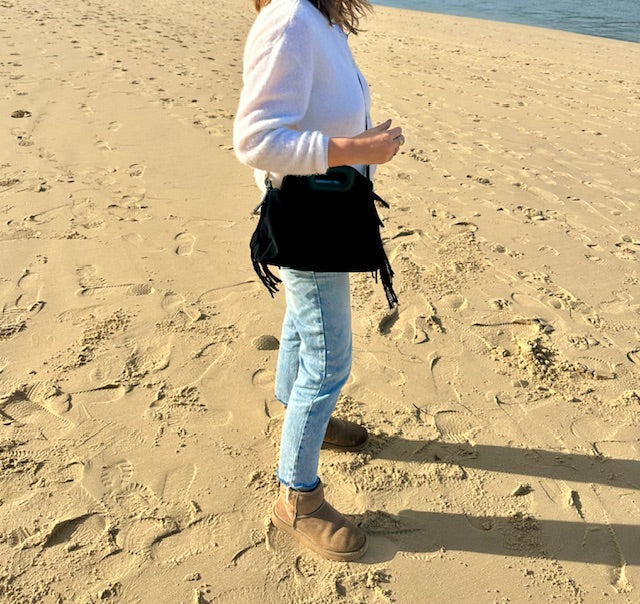 Sac frangé en cuir noir - Italie