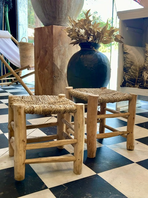 Petit tabouret marocain en bois et corde