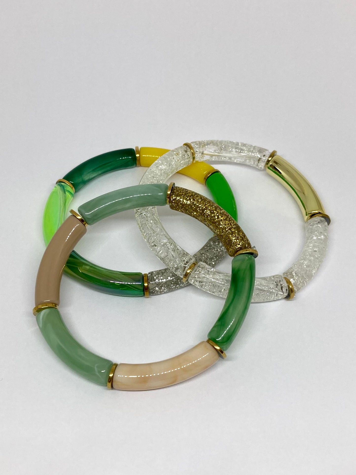 Bracelet tube doré et translucide