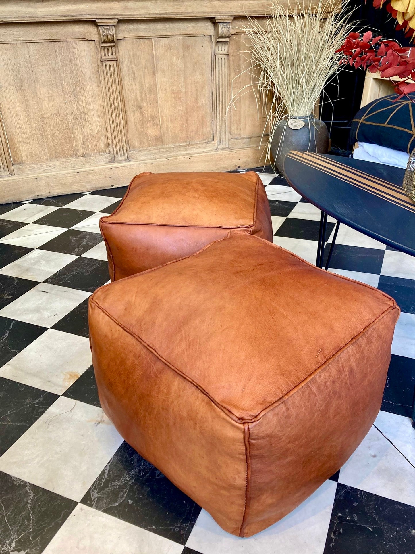 Pouf en cuir carré