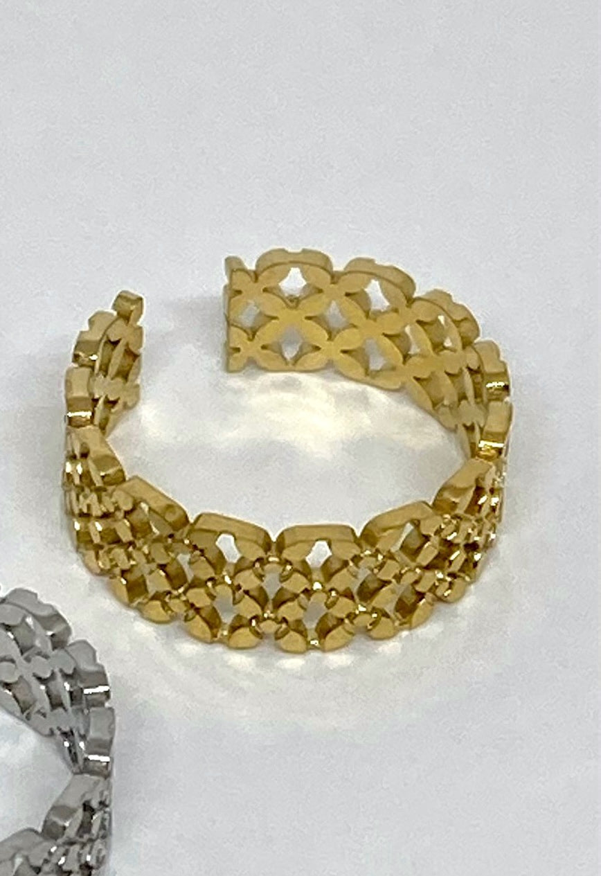 Bague graphique dorée