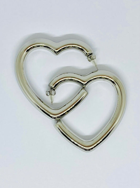 Boucles d’oreilles cœur argentées