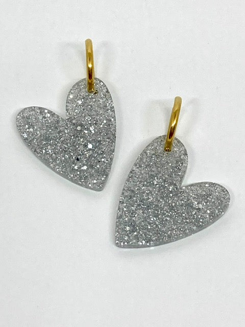 Bouclés d’oreilles grises à paillettes