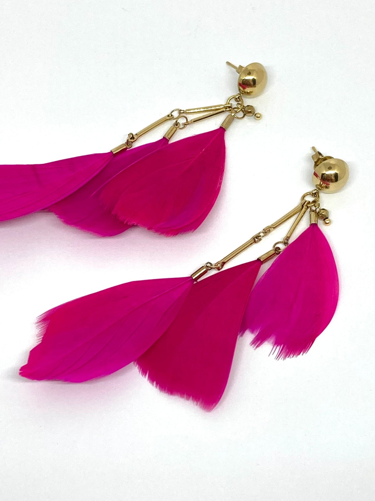 Boucles d’oreilles Plume - Doré & Fuchsia