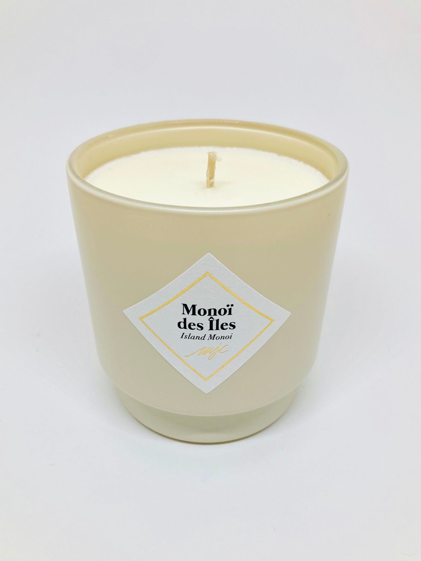 Bougie au Monoï avec bijoux