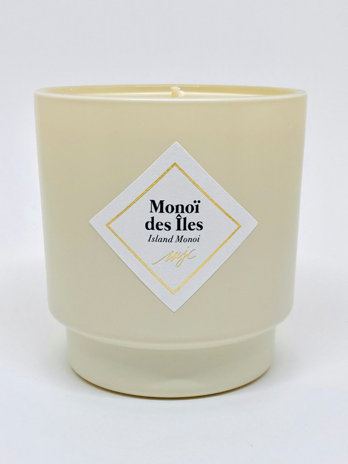 Bougie au Monoï avec bijoux