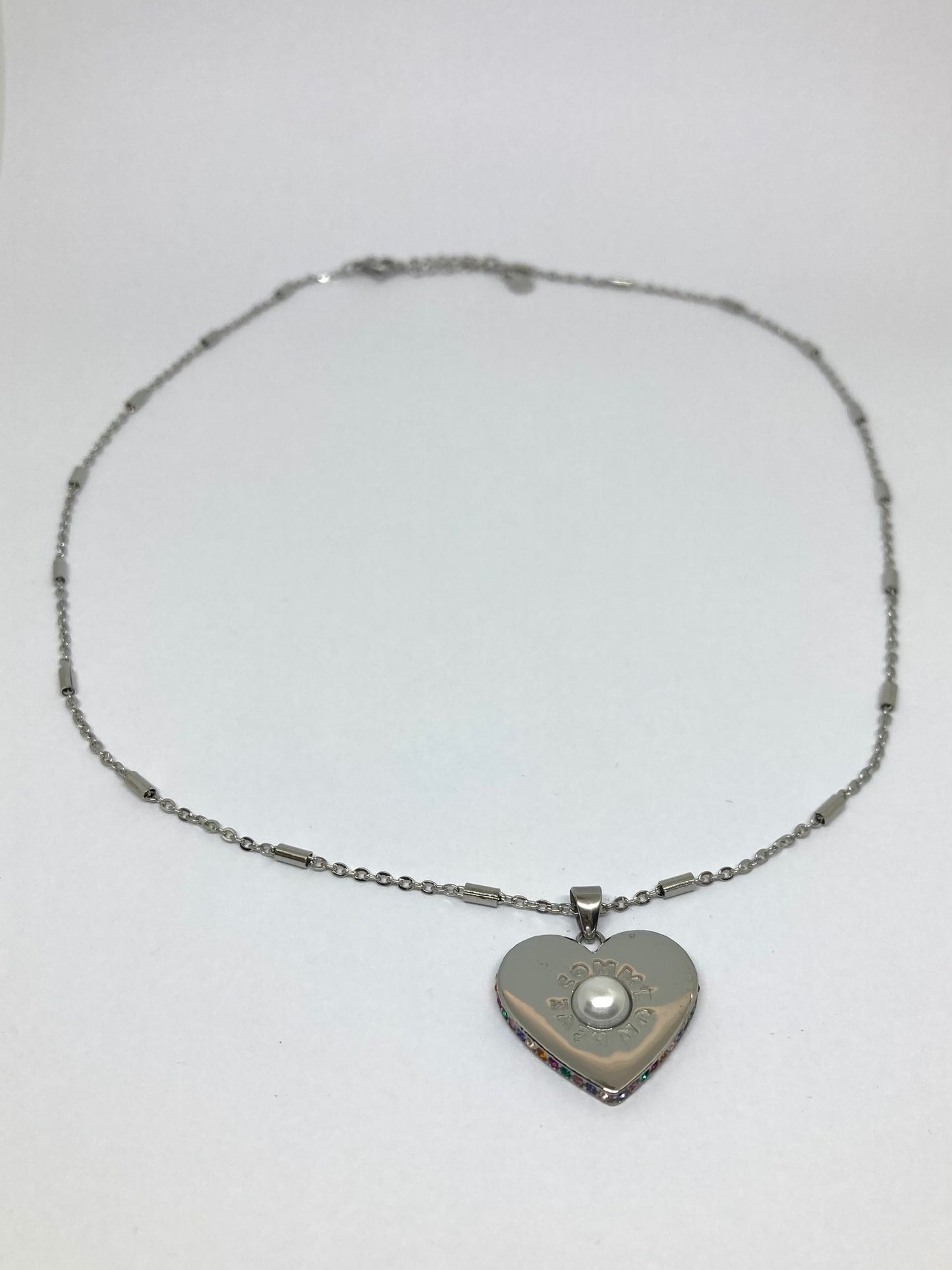 Collier en acier inoxydable argenté avec pendentif Coeur