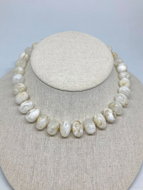 Collier perles couleur nacrées