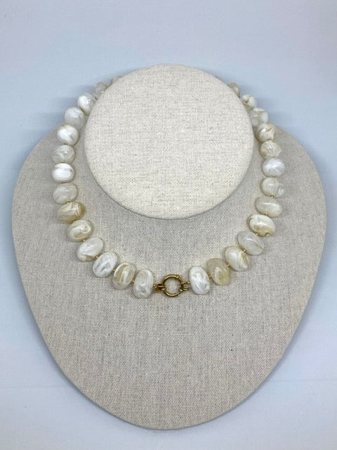 Collier perles couleur nacrées