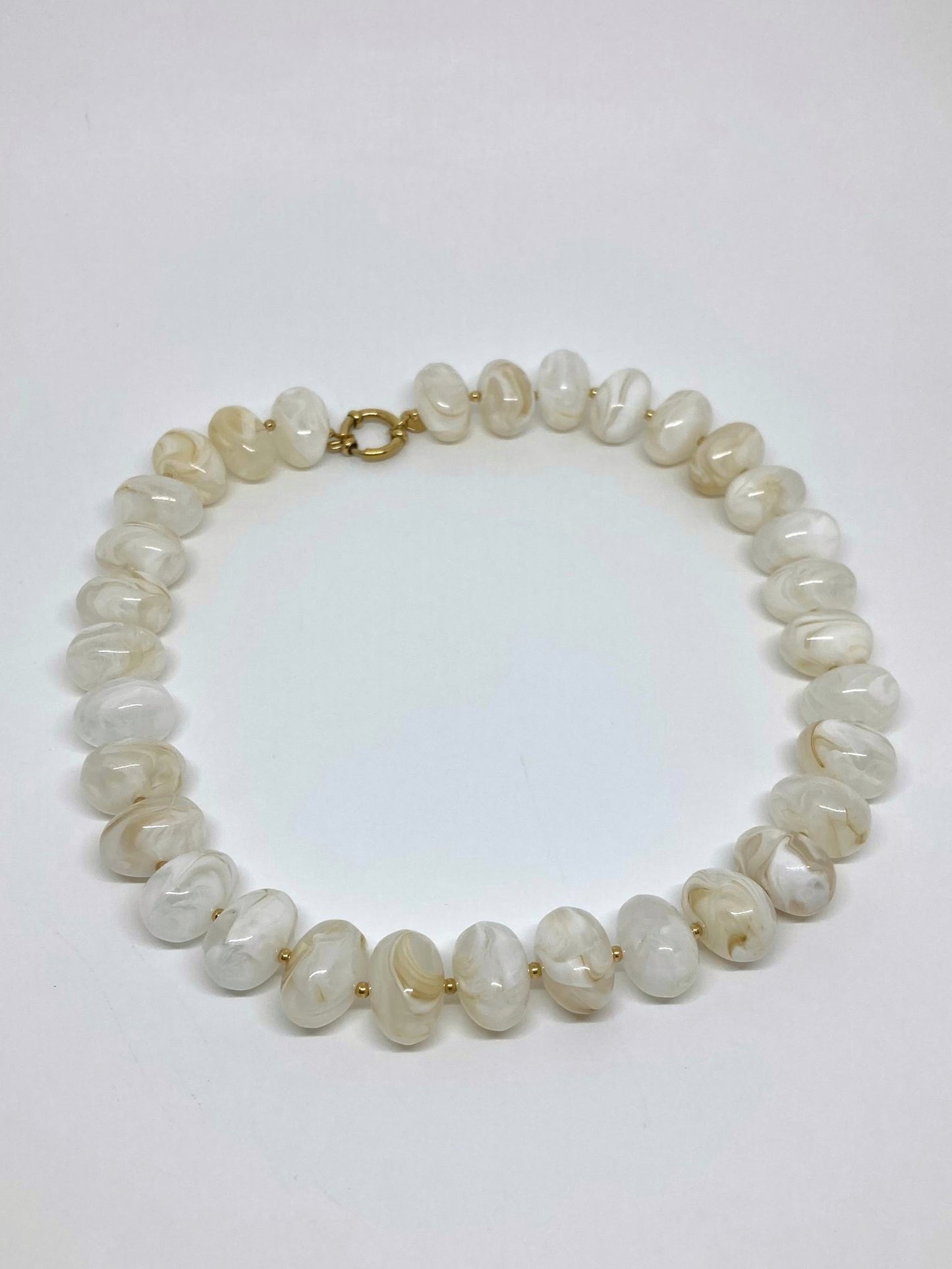 Collier perles couleur nacrées