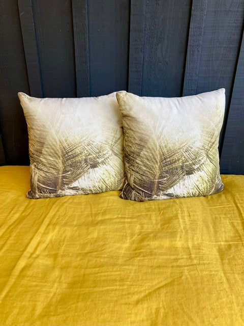 Coussin en velours feuillages