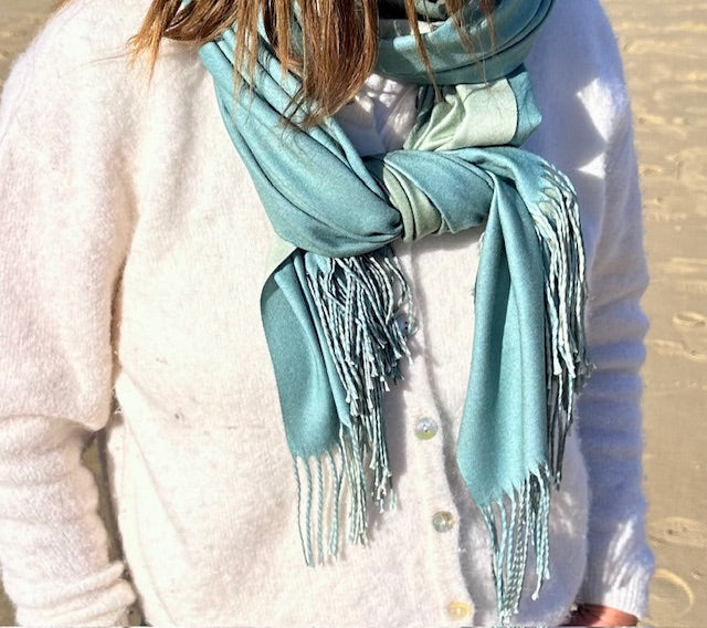 Étole 100% cachemire Vert d’eau Tie &  Dye - Thaïlande