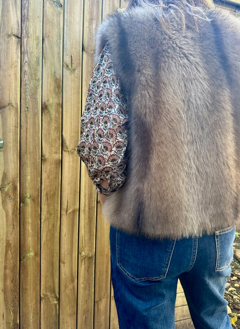 Gilet sans manche fausse fourrure - Beige