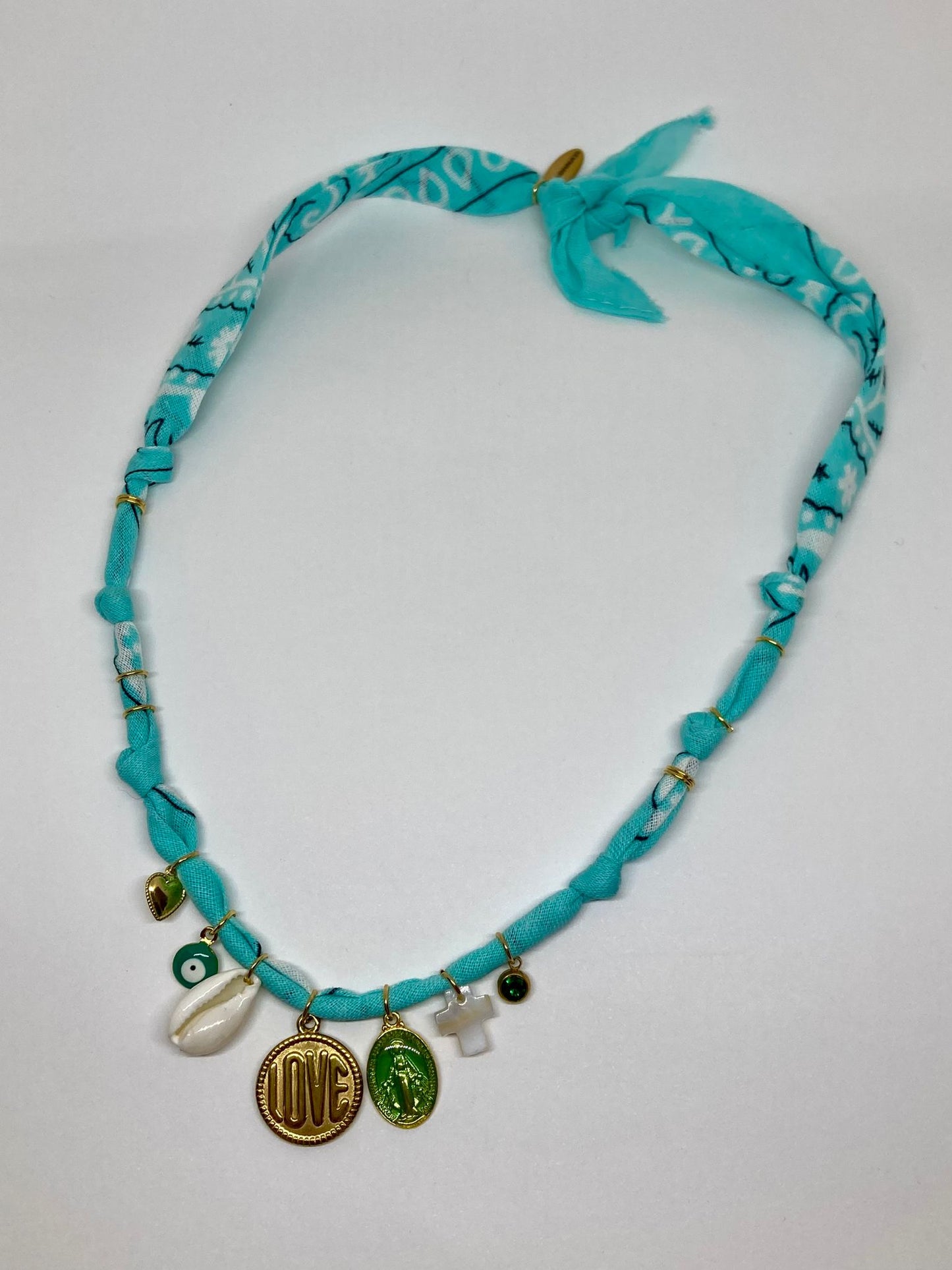 Collier/Manchette en Bandana turquoise coquillage & médaillon love - Badhnati
