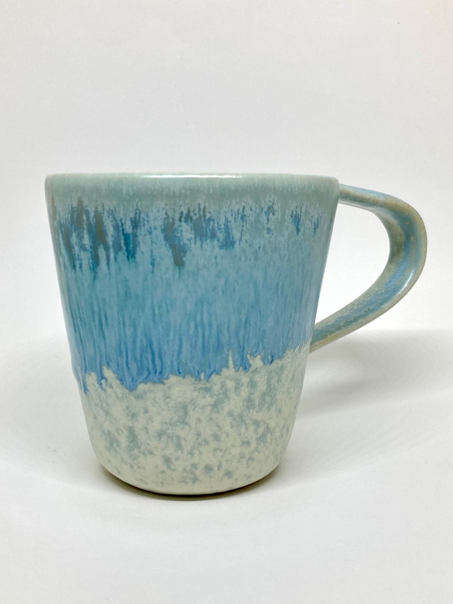 Mug artisanal en céramique - Dégradé bleu & reflets dorés