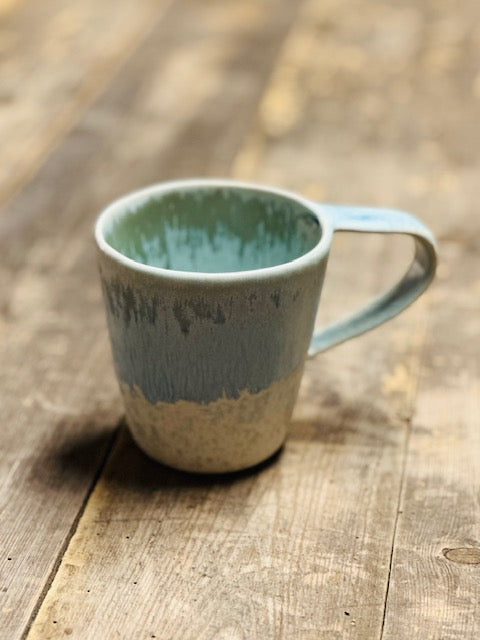 Mug artisanal en céramique - Dégradé bleu & reflets dorés