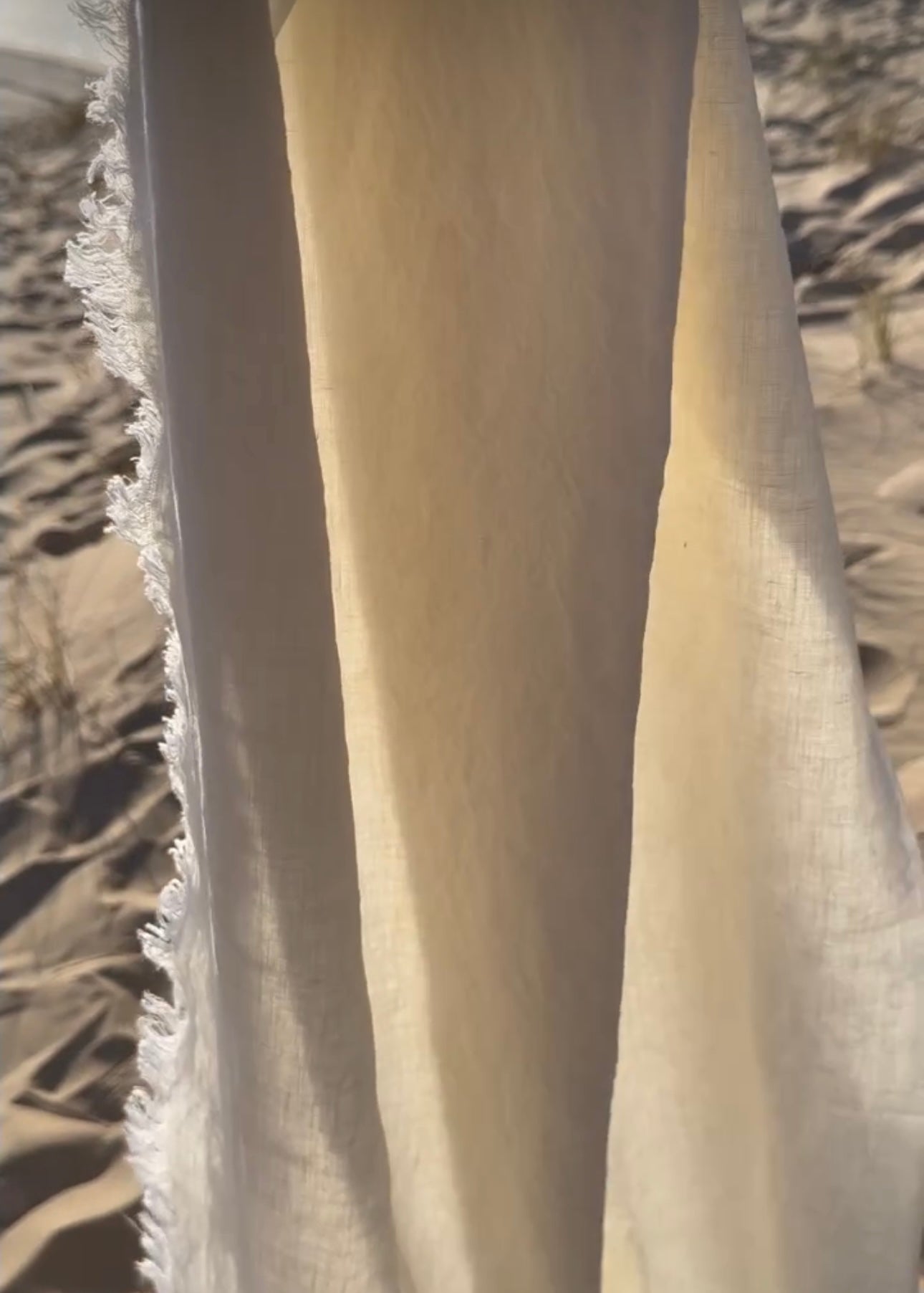 Nappe en lin lavé, finitions frangées