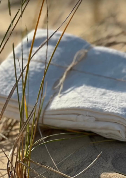 Nappe en lin lavé, finitions frangées