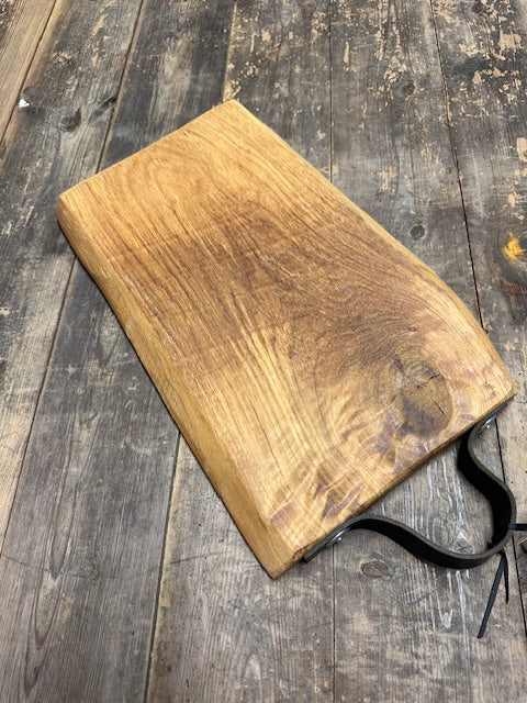 Planche en chêne massif avec poignées en cuir - Laura Living