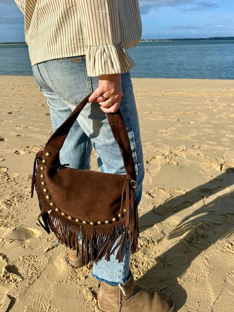 Sac frangé et studs dorés en cuir chocolat - Italie