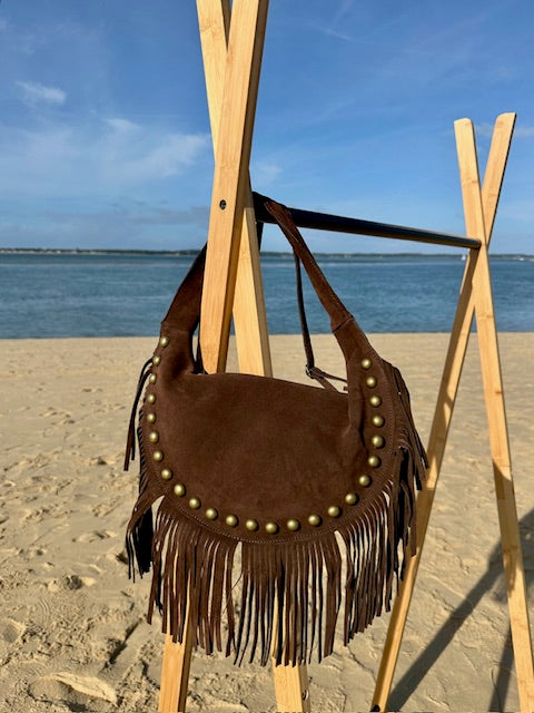 Sac frangé et studs dorés en cuir chocolat - Italie