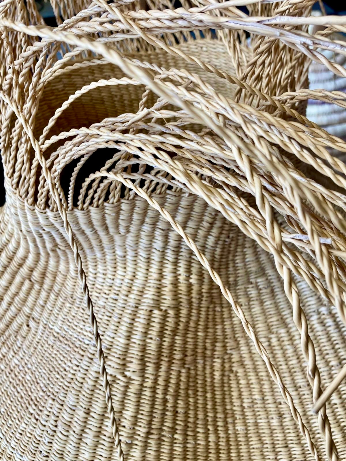 Art Wavy Basket - Ghana