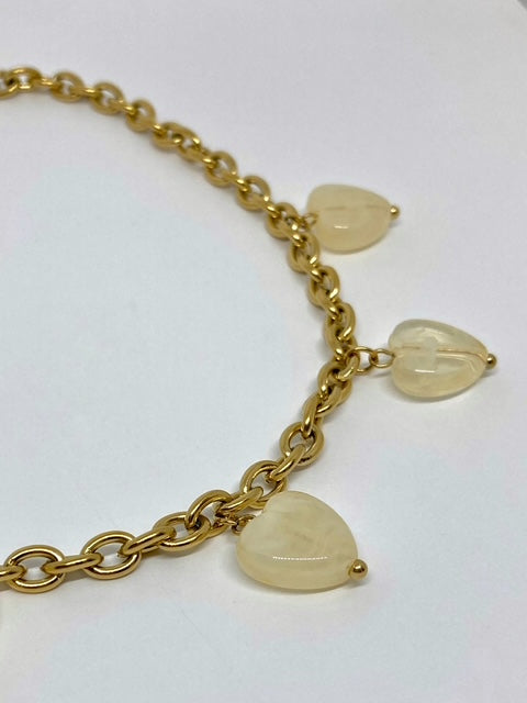 Collier grosse maille & cœurs translucides