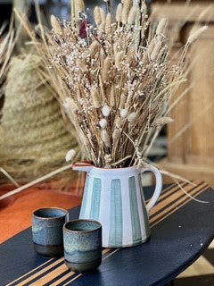 Carafe artisanale rayée Vert sauge - Casa Cubista